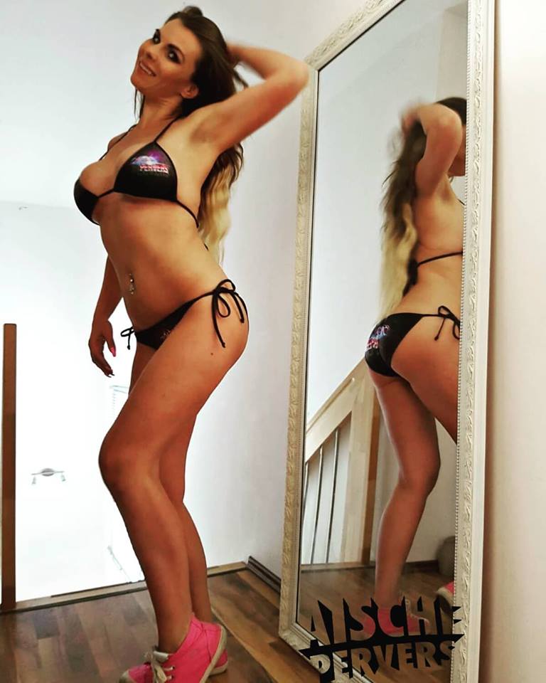 Aische pervers tits